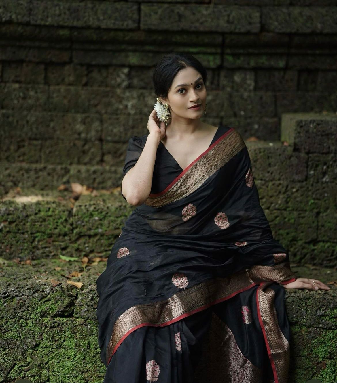 Surpassing Black Soft Silk Saree With Embellished Blouse Piece