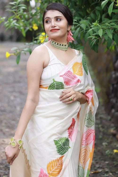 Load image into Gallery viewer, Sensational White Soft Silk Saree With Engrossing Blouse Piece
