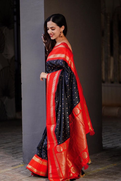 Load image into Gallery viewer, Super Extravagant Black Soft Silk Saree With Delightful Blouse Piece
