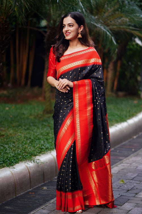 Load image into Gallery viewer, Super Extravagant Black Soft Silk Saree With Delightful Blouse Piece
