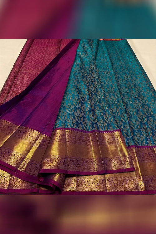 Load image into Gallery viewer, Most Stunning Rama Soft Silk Saree With Opulent Blouse Piece
