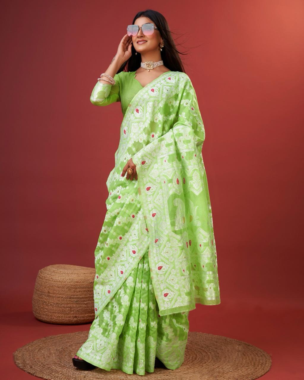 Aplomb Parrot Cotton Silk Saree With Lustrous Blouse Piece