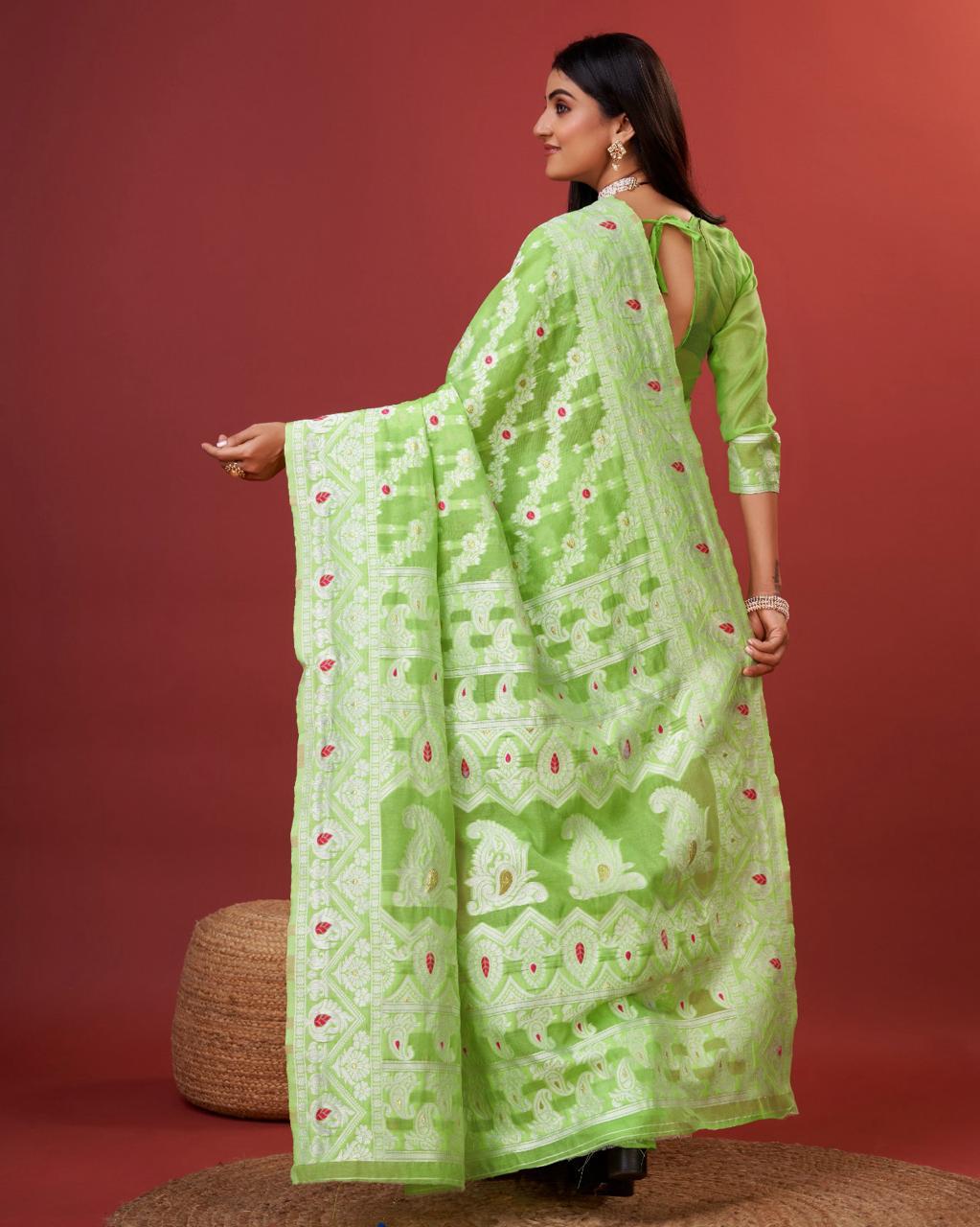 Aplomb Parrot Cotton Silk Saree With Lustrous Blouse Piece