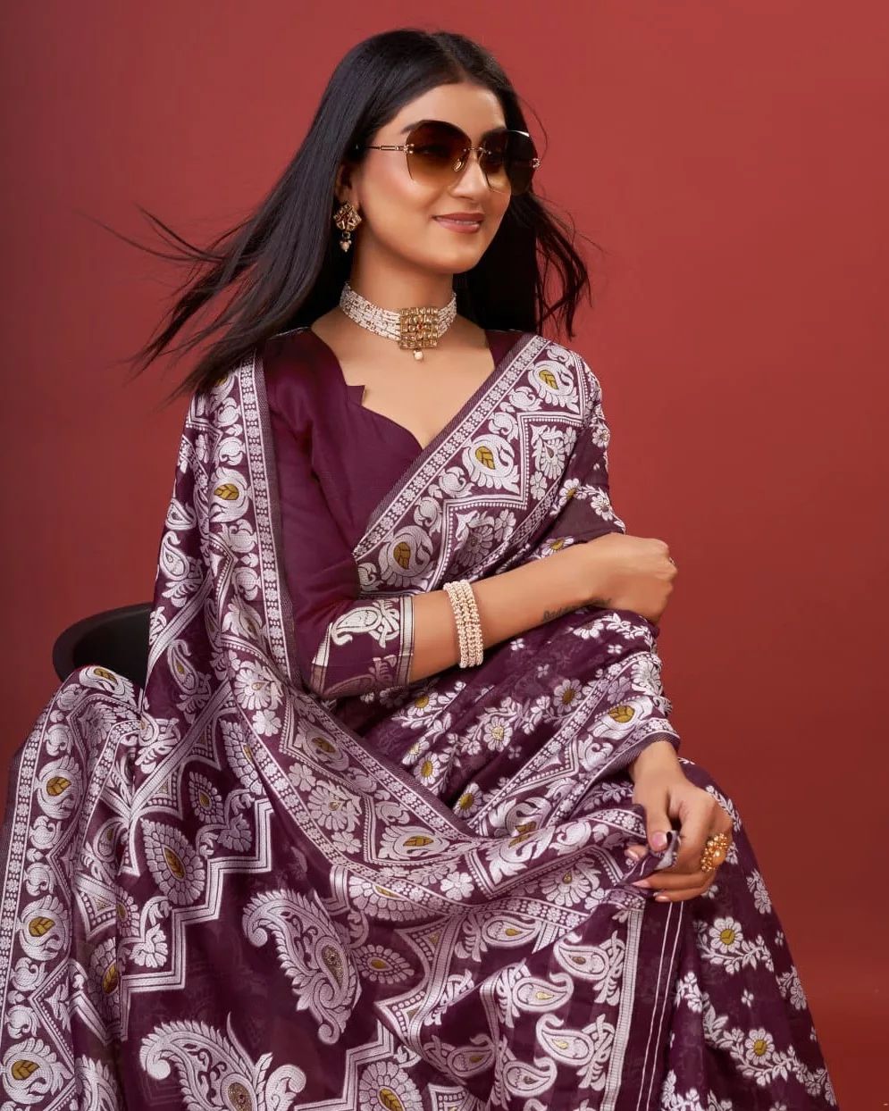 Sonorous Wine Cotton Silk Saree With Seraphic Blouse Piece