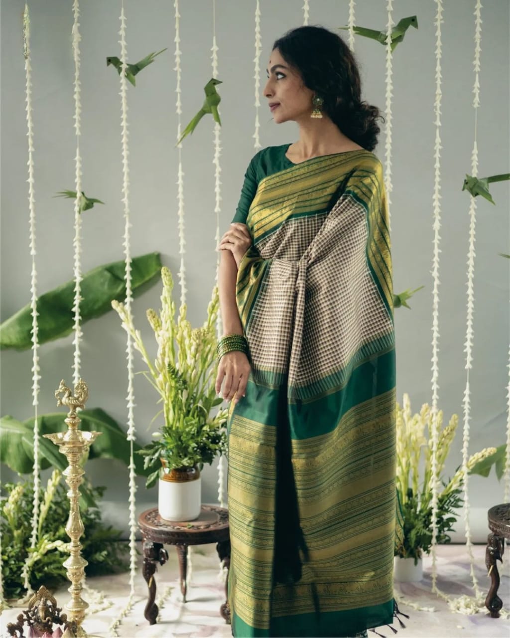 Glamorous Grey Soft Silk Saree With Dulcet Blouse Piece