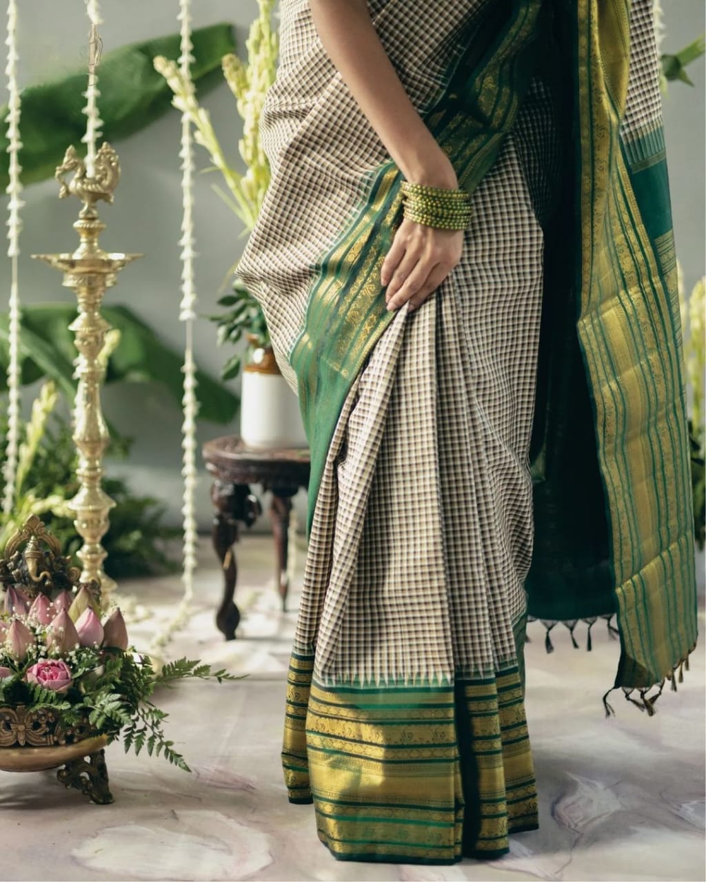 Glamorous Grey Soft Silk Saree With Dulcet Blouse Piece