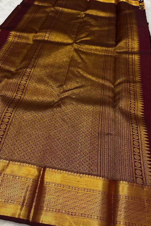 Load image into Gallery viewer, Aplomb Wine Soft Silk Saree With Vivacious Blouse Piece
