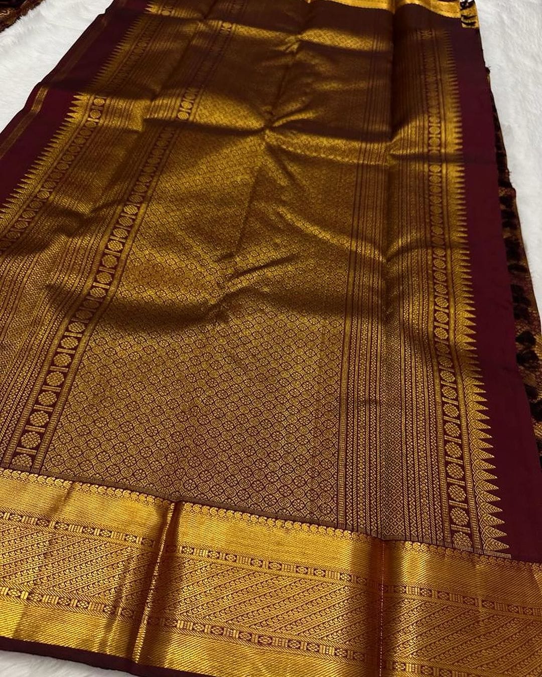 Aplomb Wine Soft Silk Saree With Vivacious Blouse Piece