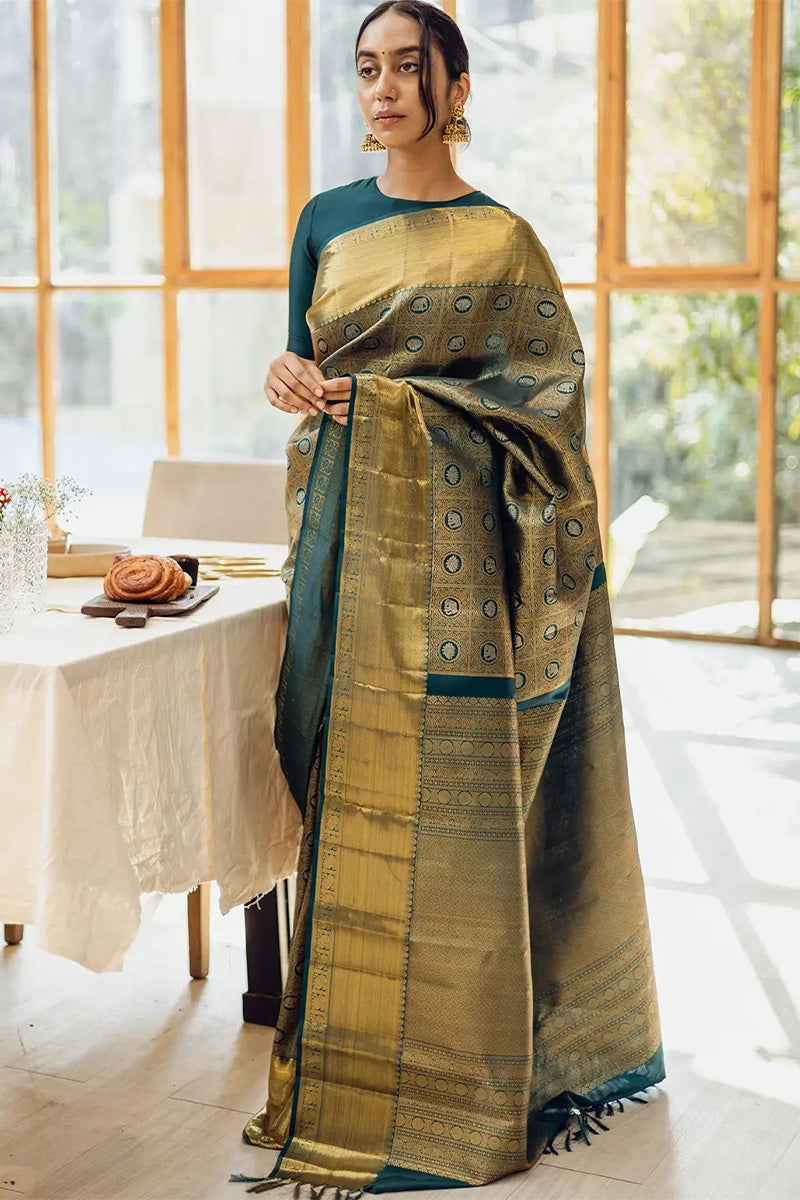 Opulent Dark Green Soft Silk Saree With Exemplary Blouse Piece