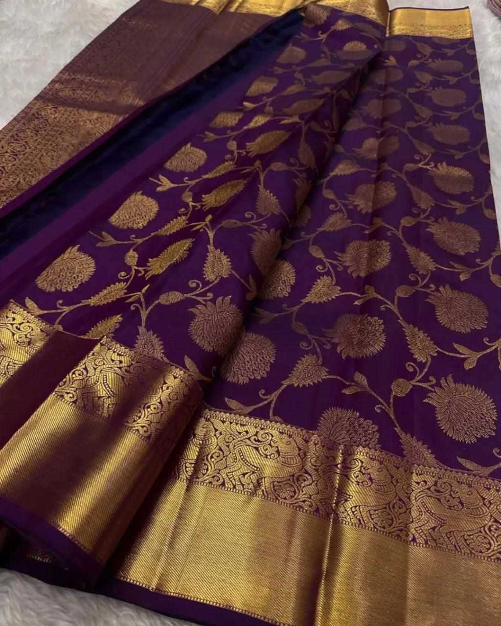 Majesty Purple Soft Banarasi Silk Saree With Prettiest Blouse Piece