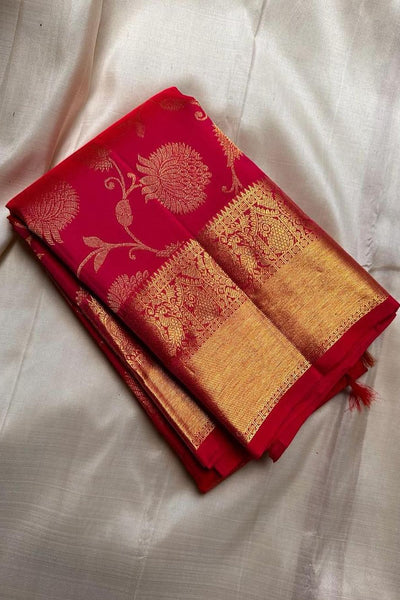 Mesmeric Red Soft Banarasi Silk Saree With Inspiring Blouse Piece