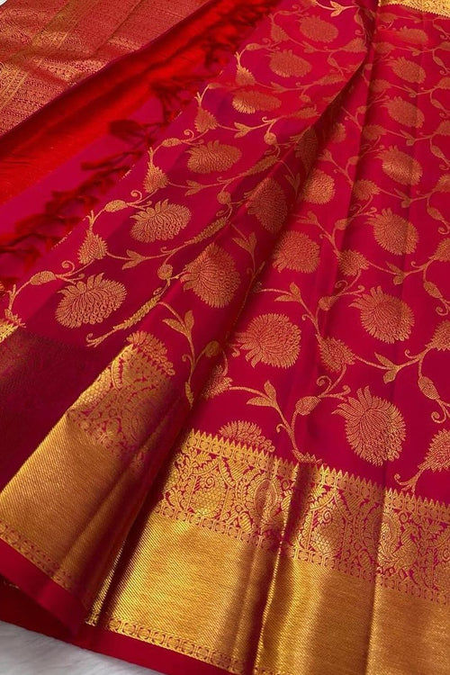 Load image into Gallery viewer, Mesmeric Red Soft Banarasi Silk Saree With Inspiring Blouse Piece
