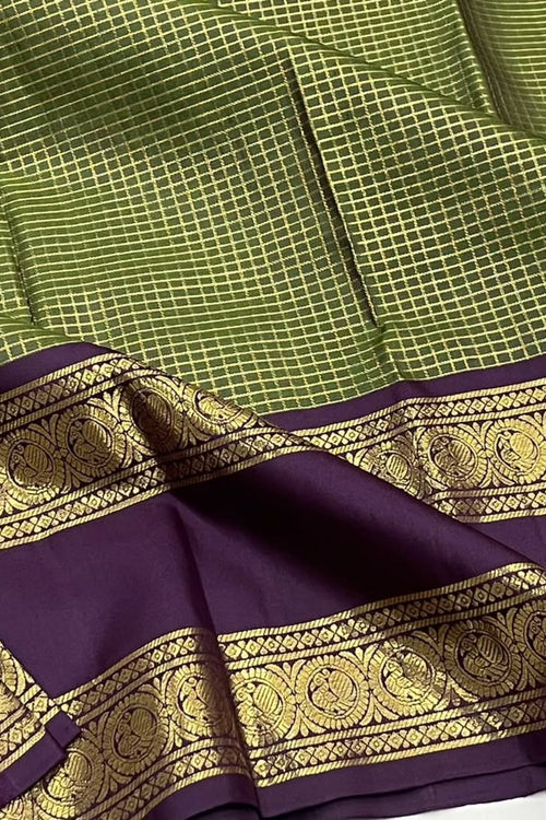 Load image into Gallery viewer, Ideal Green Soft Silk Saree With Woebegone Blouse Piece
