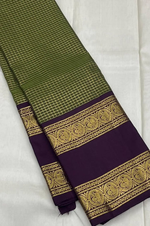 Load image into Gallery viewer, Ideal Green Soft Silk Saree With Woebegone Blouse Piece
