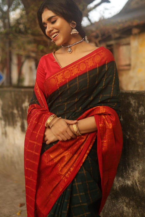 Load image into Gallery viewer, Dissemble Dark Green Soft Silk Saree With Bucolic Blouse Piece
