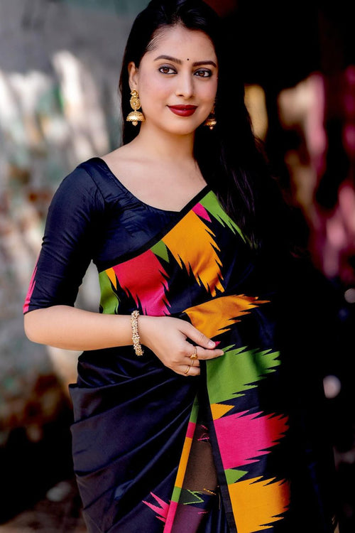 Load image into Gallery viewer, Beauteous Black Soft Silk Saree With Entrancing Blouse Piece
