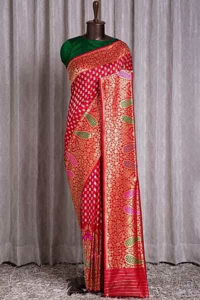 Load image into Gallery viewer, Super Extravagant Red Soft Silk Saree With Snappy Blouse Piece
