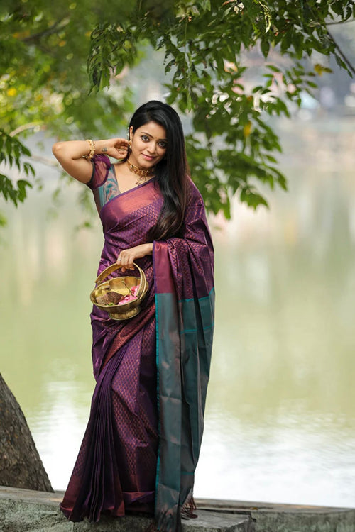 Load image into Gallery viewer, Enticing Purple Soft Silk Saree With Inspiring Blouse Piece
