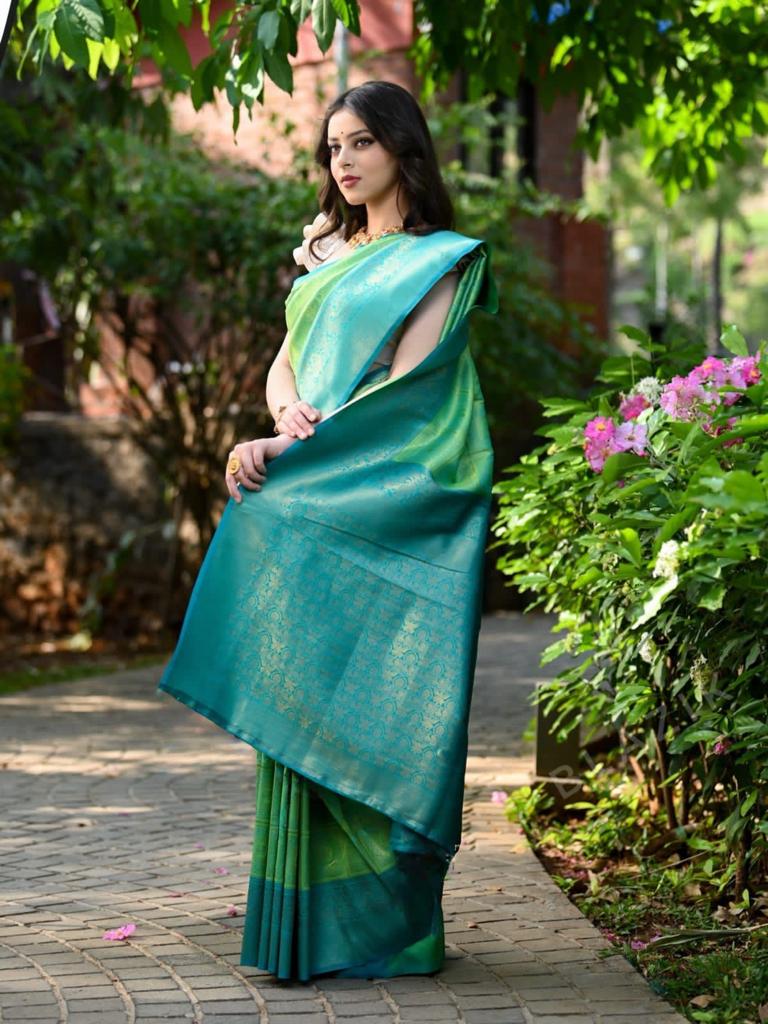 Artistic Sea Green Soft Banarasi Silk Saree With Proficient Blouse Piece