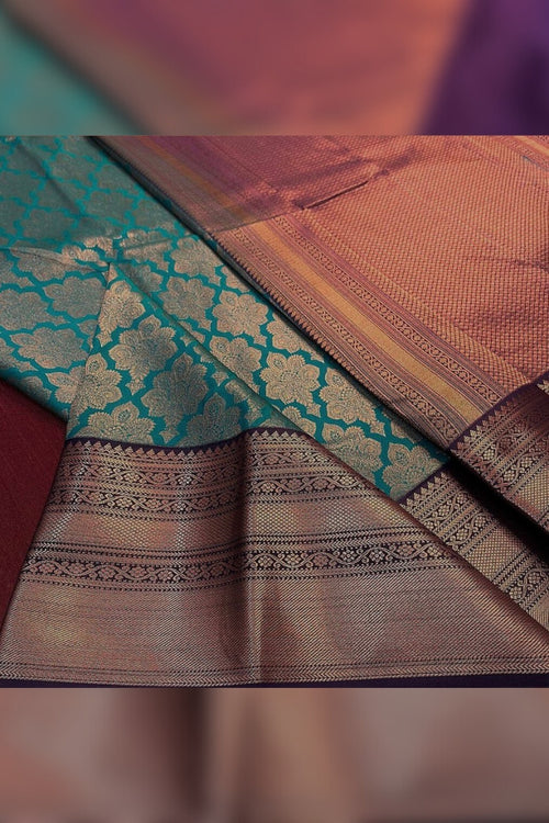 Load image into Gallery viewer, Eloquence Rama Soft Banarasi Silk Saree With Engaging Blouse Piece
