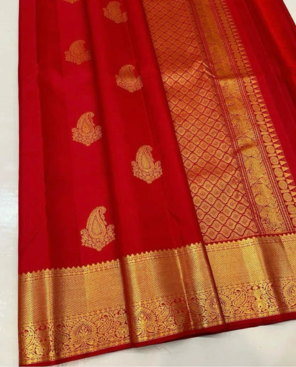Prodigal Red Soft Silk Saree With Ornate Blouse Piece