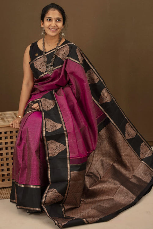 Load image into Gallery viewer, Adorable Purple Soft Banarasi Silk Saree With Glorious Blouse Piece
