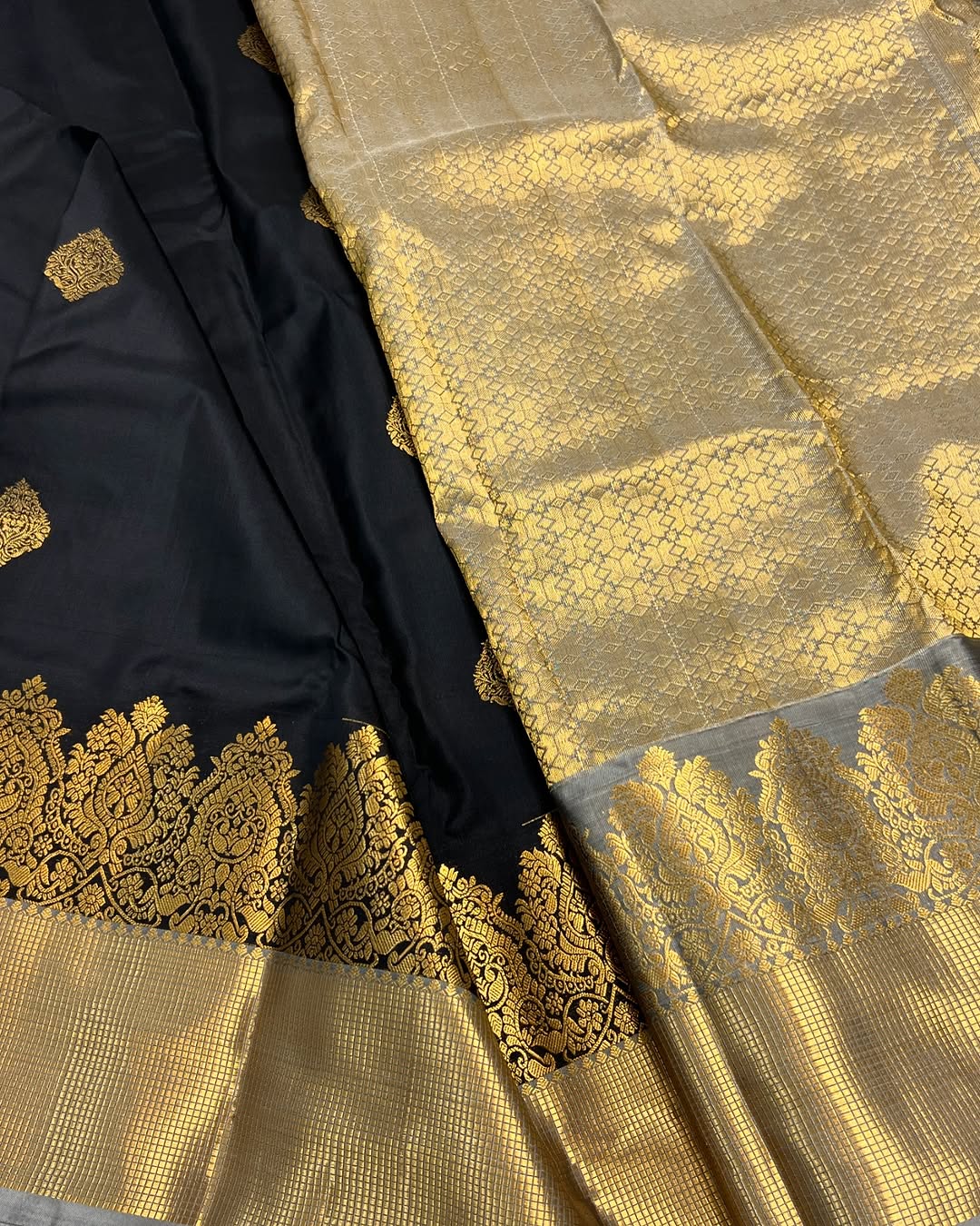 Beleaguer Black Soft Banarasi Silk Saree With Forbearance Blouse Piece
