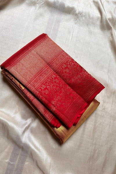 Profuse Golden Soft Banarasi Silk Saree With Winsome Blouse Piece