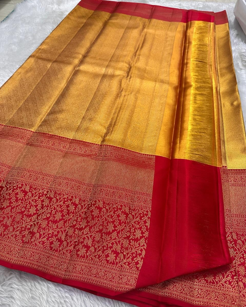 Profuse Golden Soft Banarasi Silk Saree With Winsome Blouse Piece