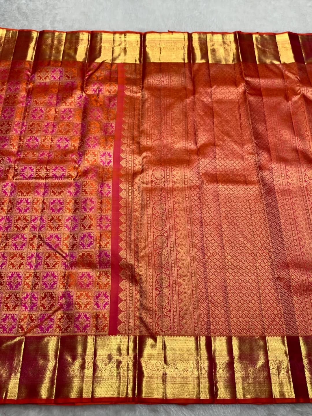 Breathtaking Red Soft Banarasi Silk Saree With Scrupulous Blouse Piece