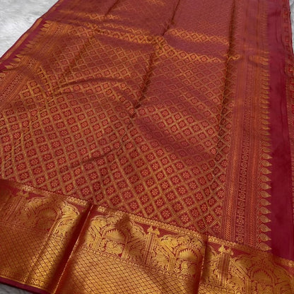 Whimsical Red Pure Zari Weaving Banarasi Silk Saree With Enthralling Blouse Piece
