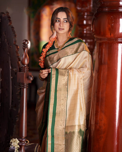 Entrancing Beige Pure Banarasi Silk Saree With Pleasurable Blouse Piece