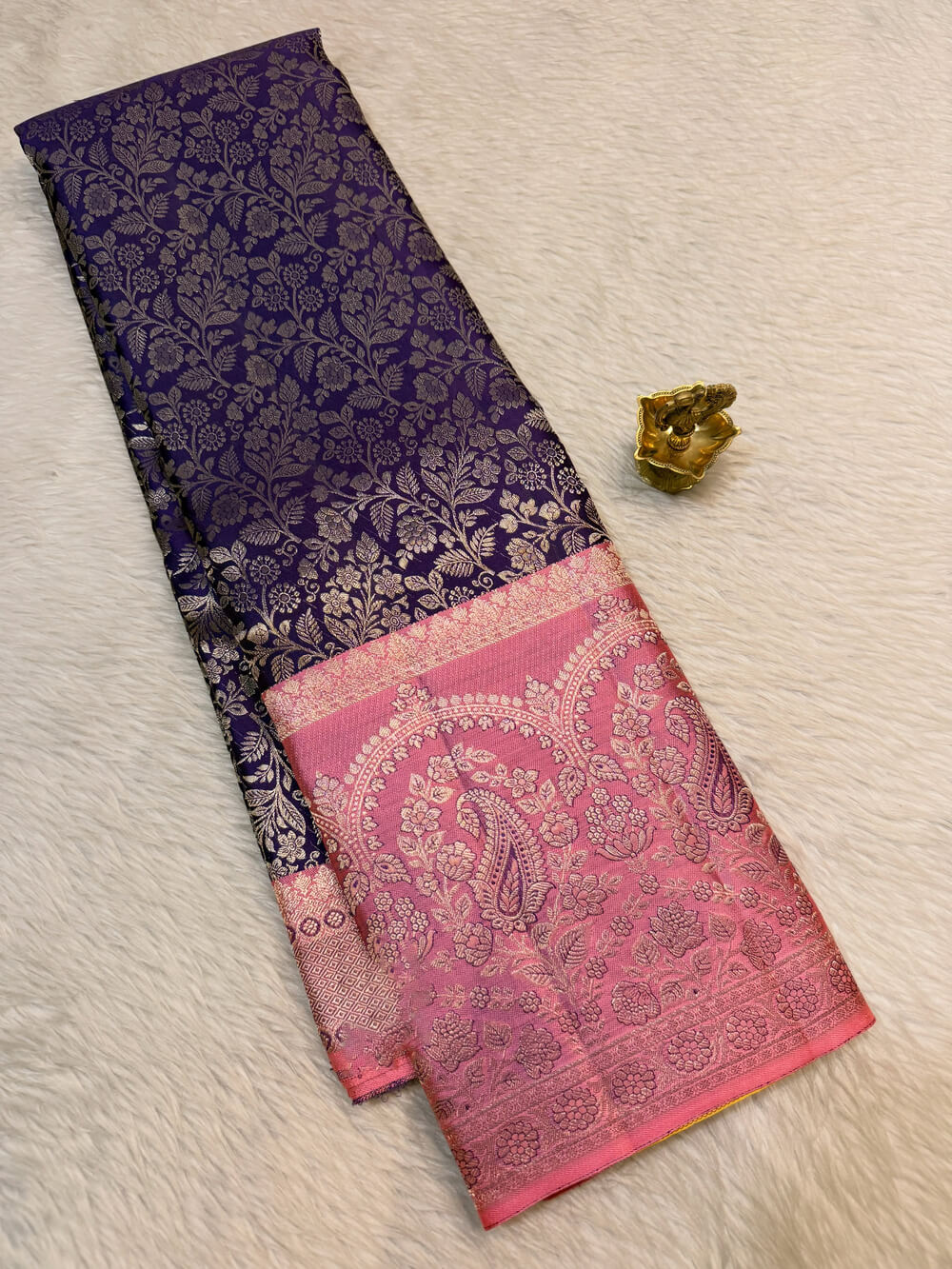Lassitude Navy Blue Pure Banarasi Silk Saree With Snazzy Blouse Piece
