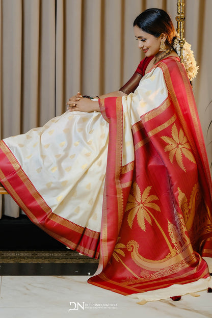 Incomparable Beige Pure Banarasi Silk Saree With Admirable Blouse Piece