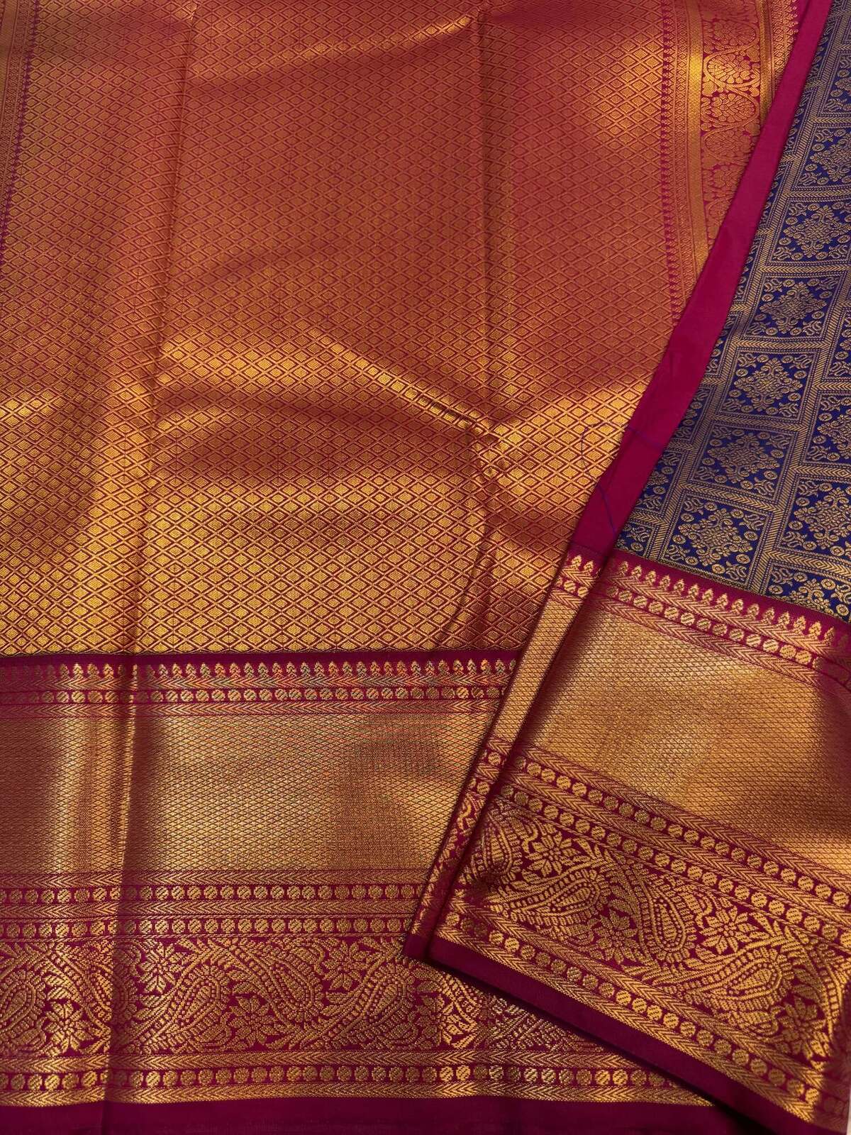 Pretty Navy Blue Pure Banarasi Silk Saree With Zephyr Blouse Piece