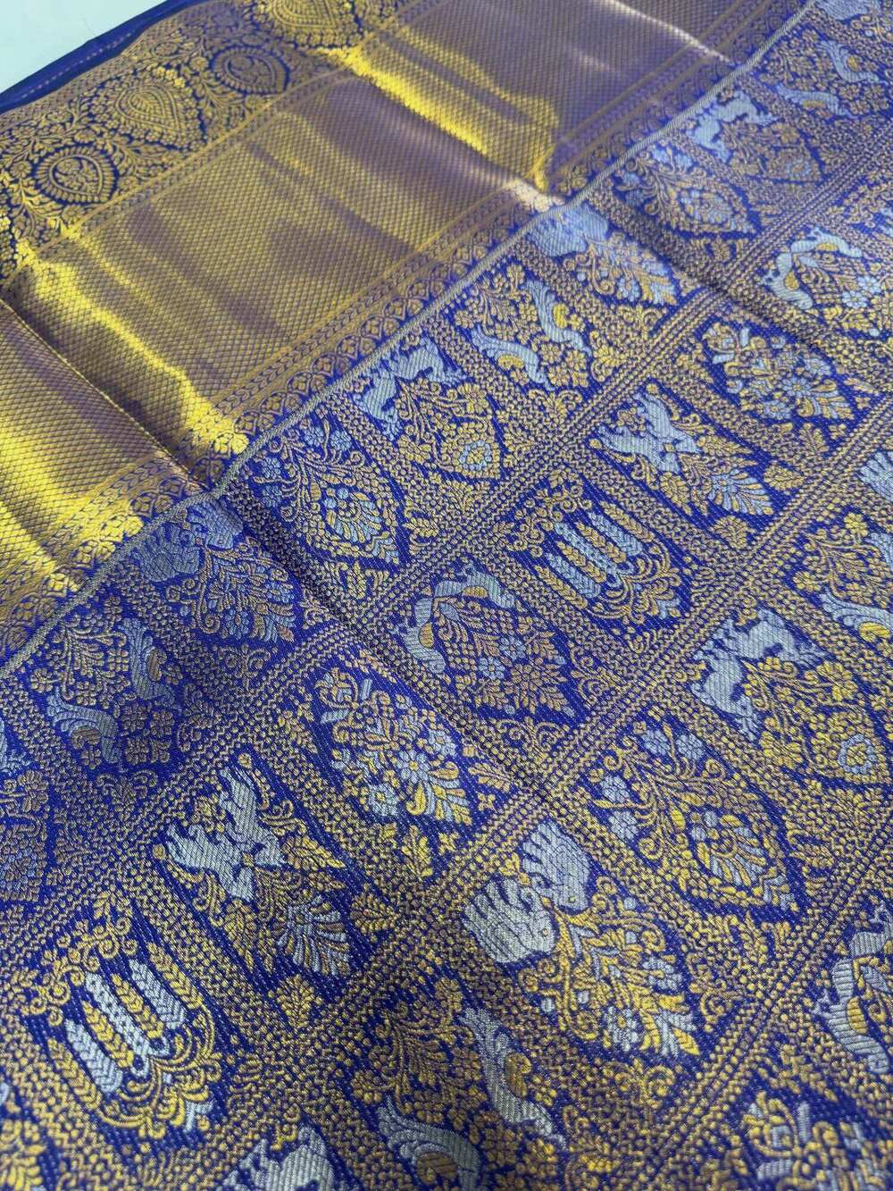 Elaborate Royal Blue Pure Banarasi Silk Saree With Ebullience Blouse Piece