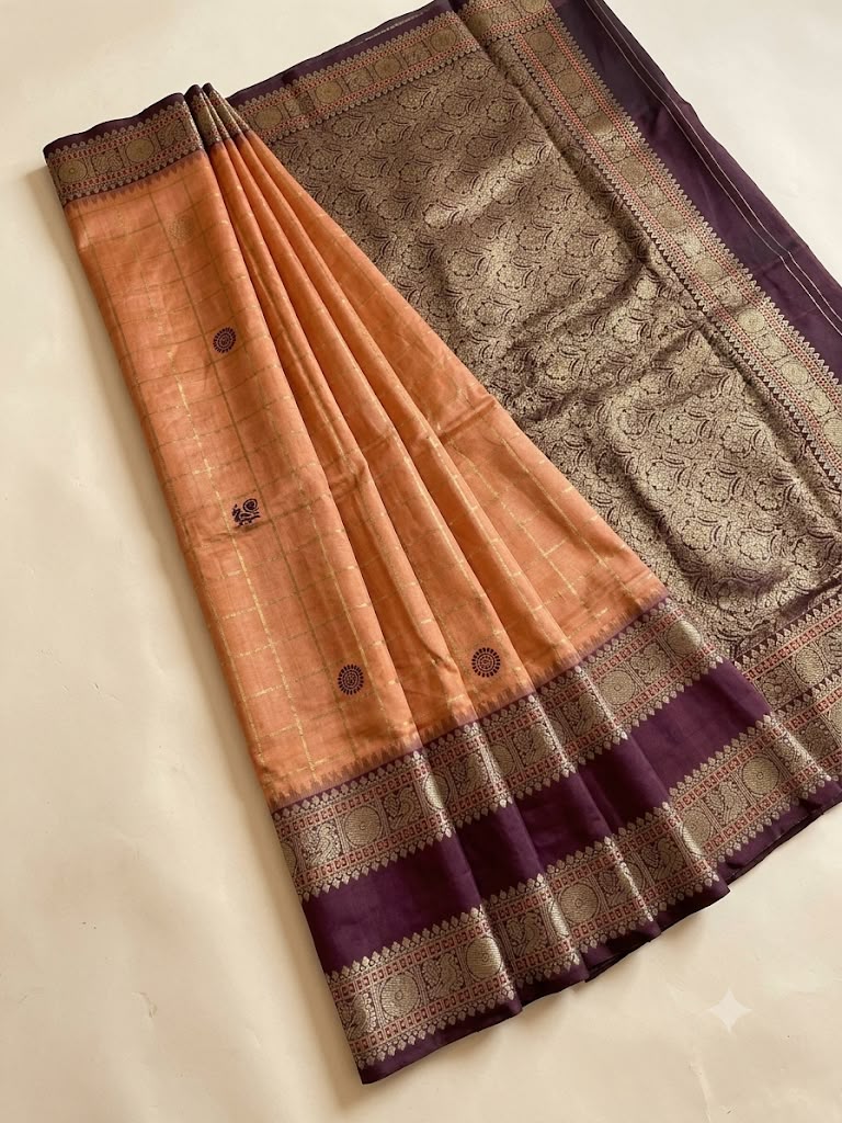 Prodigal Peach Pure Banarasi Silk Saree With Fantabulous Blouse Piece
