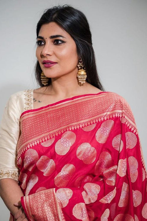 Load image into Gallery viewer, Classy Dark Pink Soft Silk Saree With Unique Blouse Piece
