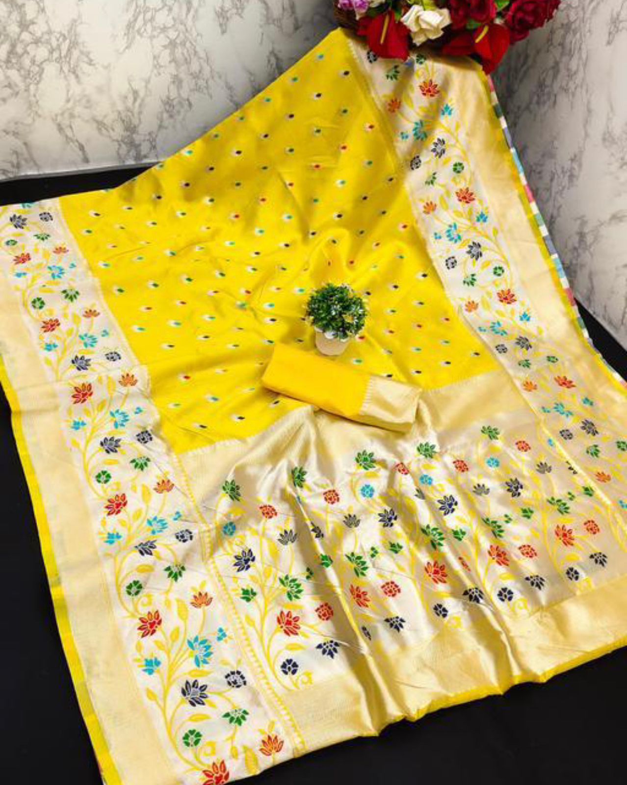 Murmurous Yellow Paithani Silk Saree With Propinquity Blouse Piece