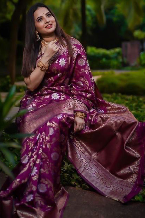 Load image into Gallery viewer, Forbearance Purple Soft Silk Saree With Scintilla Blouse Piece
