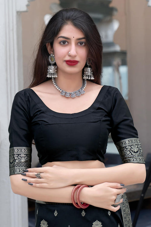 Load image into Gallery viewer, Engrossing Black Soft Silk Saree With Super classy Blouse Piece
