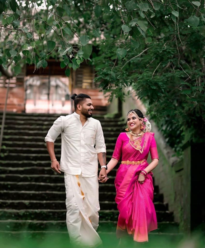 Lissome Dark Pink Soft Silk Saree With Epiphany Blouse Piece