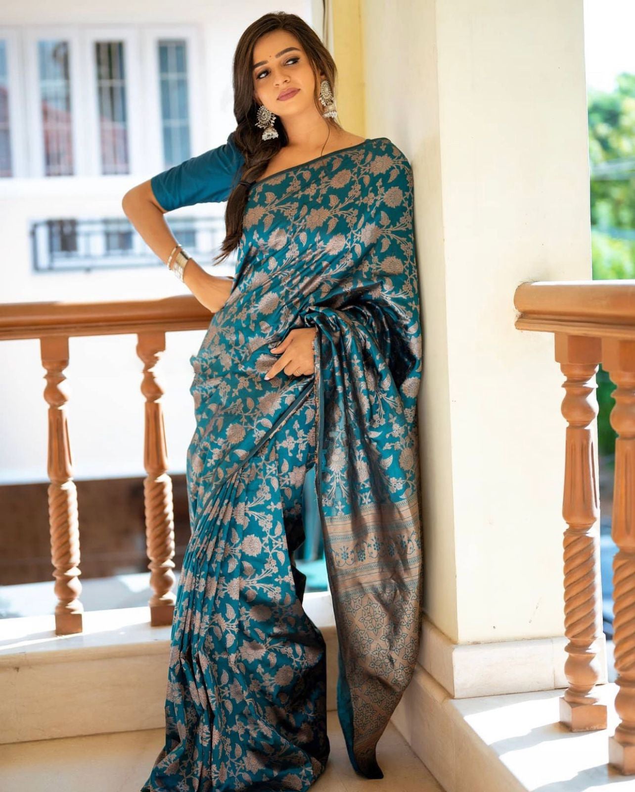 Fragrant Rama Soft Silk Saree With Woebegone Blouse Piece