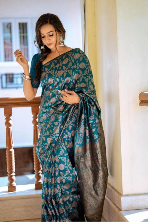 Load image into Gallery viewer, Fragrant Rama Soft Silk Saree With Woebegone Blouse Piece
