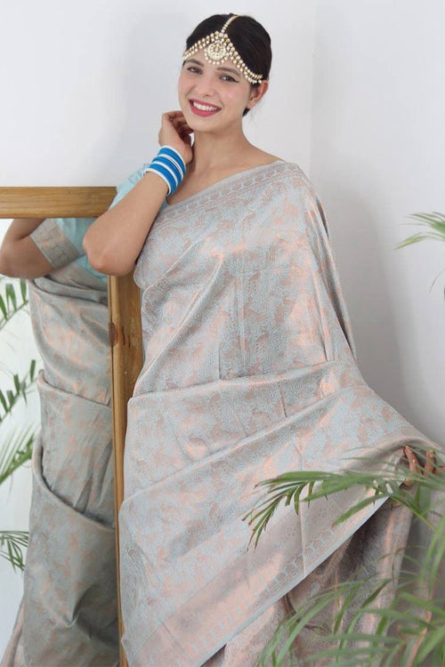 Load image into Gallery viewer, Snappy Sky Kanjivaram Silk Saree With Ornate Blouse Piece
