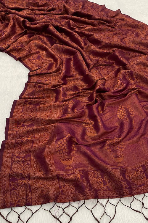 Load image into Gallery viewer, Scintilla Purple Kanjivaram Silk Saree with Engaging Blouse Piece
