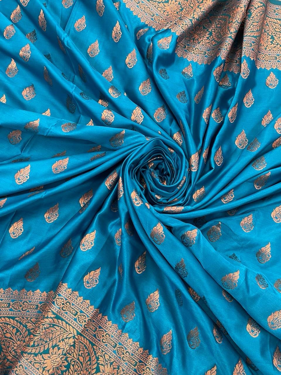 Pleasurable Firozi Soft Banarasi Silk Saree With Imbrication Blouse Piece