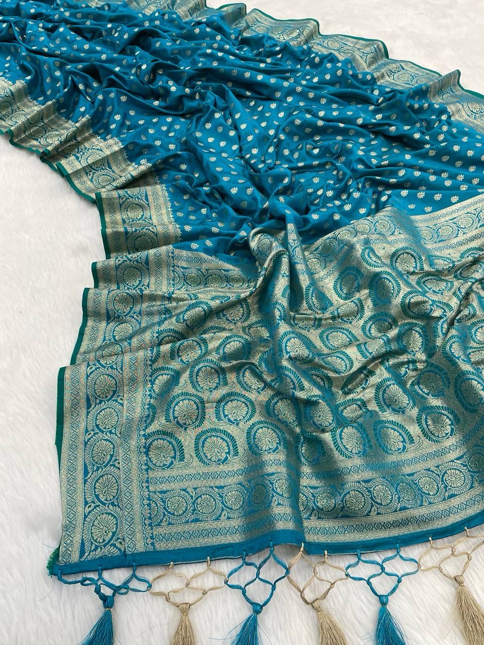 Fairytale Firozi Soft Banarasi Silk Saree With Ephemeral Blouse Piece