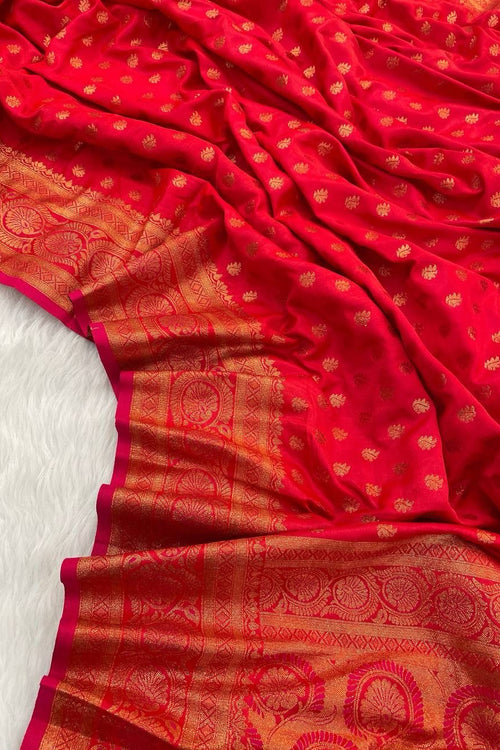 Load image into Gallery viewer, Bucolic Red Soft Banarasi Silk Saree With Angelic Blouse Piece
