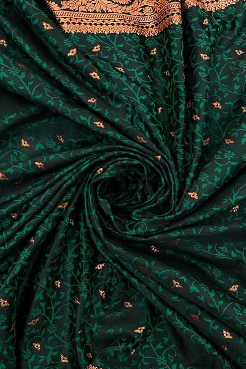 Load image into Gallery viewer, Flameboyant Dark Green Soft Banarasi Silk Saree With Exceptional Blouse Piece
